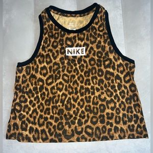 Nike cropped leopard print top